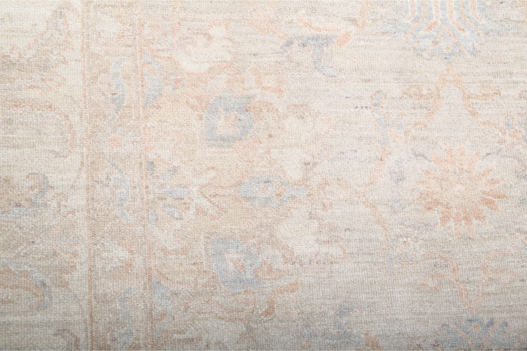 Hand Knotted Serenity Wool Rug - 8' 1" X 9' 8" 8' 1" X 9' 8" (246 X 295) / Ivory / Wool