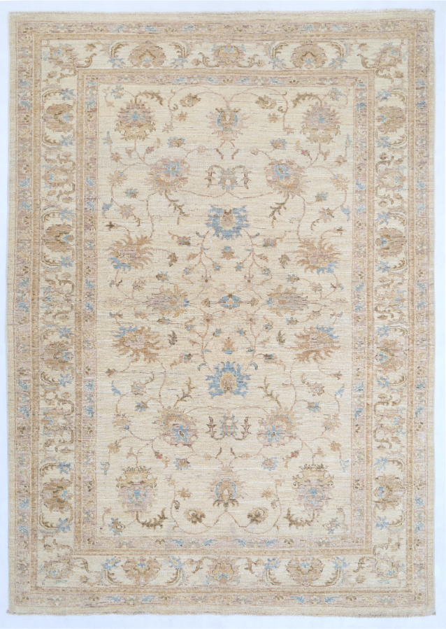 Hand Knotted Serenity Wool Rug - 5' 7" X 7' 10" 5' 7" X 7' 10" (170 X 239) / Ivory / Wool