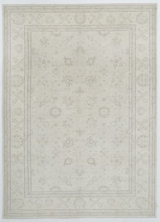 Hand Knotted Serenity Wool Rug - 9' 9" X 13' 4" 9' 9" X 13' 4" (297 X 406) / Ivory / Wool