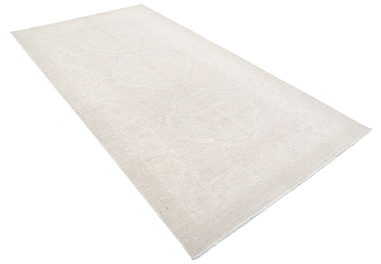 Hand Knotted Fine Serenity Wool Rug - 5'0'' x 9'8''