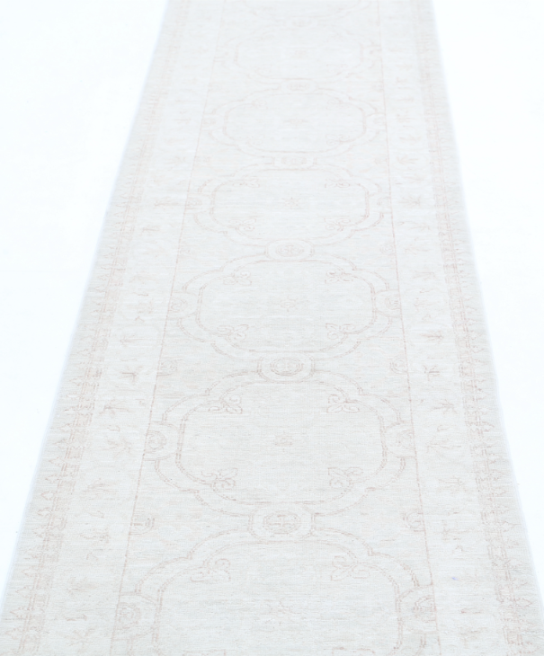 Hand Knotted Serenity Wool Rug - 2' 4" X 10' 0" 2' 4" X 10' 0" (71 X 305) / Ivory / Wool