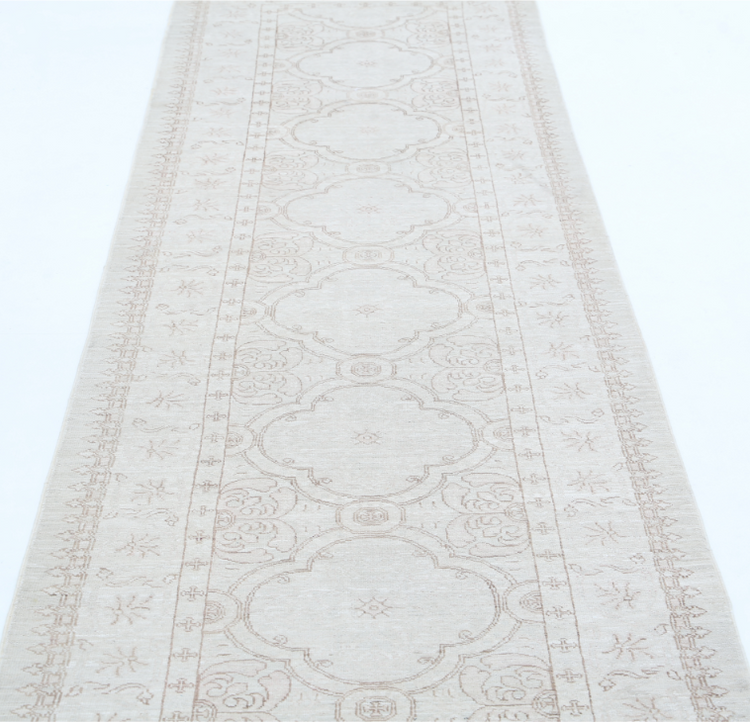 Hand Knotted Serenity Wool Rug - 2' 10" X 10' 10" 2' 10" X 10' 10" (86 X 330) / Ivory / Wool