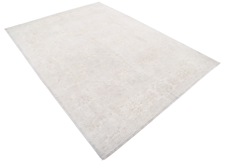 Hand Knotted Serenity Wool Rug - 6' 1" X 7' 11" 6' 1" X 7' 11" (185 X 241) / Ivory / Wool