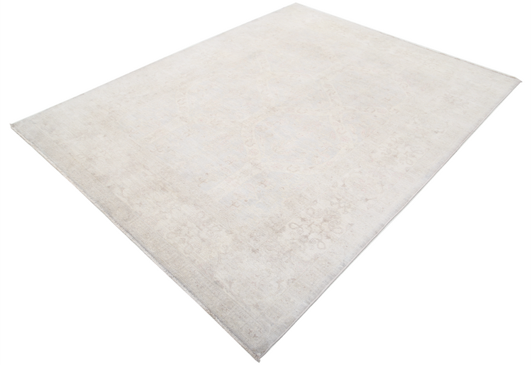 Hand Knotted Serenity Wool Rug - 6' 1" X 7' 11" 6' 1" X 7' 11" (185 X 241) / Ivory / Wool