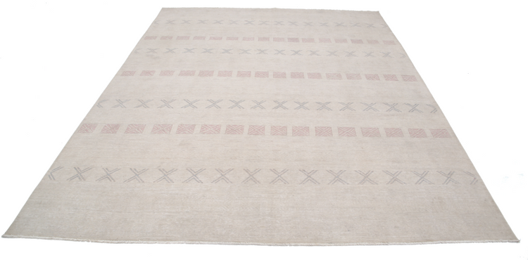 Hand Knotted Serenity Wool Rug - 7' 11" X 10' 1" 7' 11" X 10' 1" (241 X 307) / Ivory / Wool