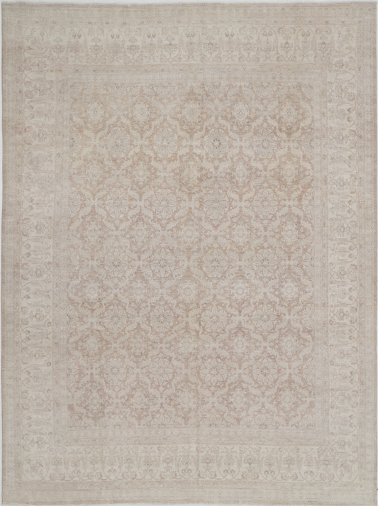 Hand Knotted Serenity Wool Rug - 8' 8" X 11' 7" 8' 8" X 11' 7" (264 X 353) / Brown / Wool