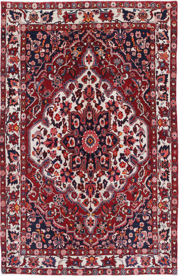 Persian Hand Knotted Bakhtiari Bakhtiari Wool Rug of Size 5'3'' X 8'1'' in Red and Ivory Colors - Made in Iran