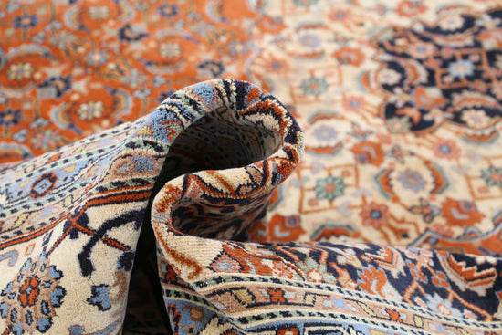 Persian Hand Knotted Bijar Bijar Wool Rug of Size 7'6'' X 10'10'' in Red and Ivory Colors - Made in Iran