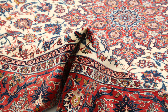 Masterpiece Hand Knotted Isfahan Isfahan Wool Rug of Size 7'4'' X 11'1'' in Ivory and Red Colors - Made in Iran