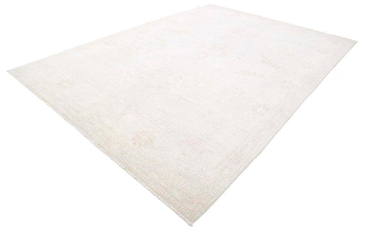Traditional Hand Knotted Oushak Oushak Wool Rug of Size 8'11'' X 12'5'' in Ivory and Taupe Colors - Made in Afghanistan