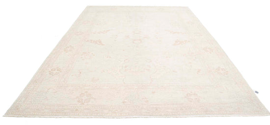 Traditional Hand Knotted Oushak Oushak Wool Rug of Size 8'11'' X 12'5'' in Ivory and Taupe Colors - Made in Afghanistan